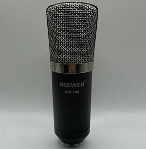 Neewer NW-700 Condenser Microphone Phantom Powered XLR 3-Pin Wired Black/Silver